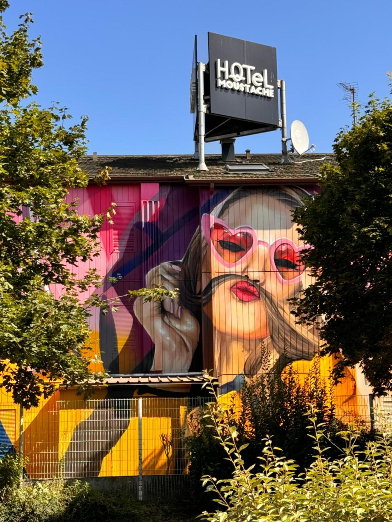 Hôtel Moustache Lille - Seclin Exterior foto